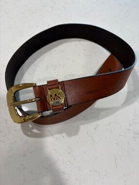Vintage Michael Kors Brown Leather Women’s Belt with Gold MK Buckle